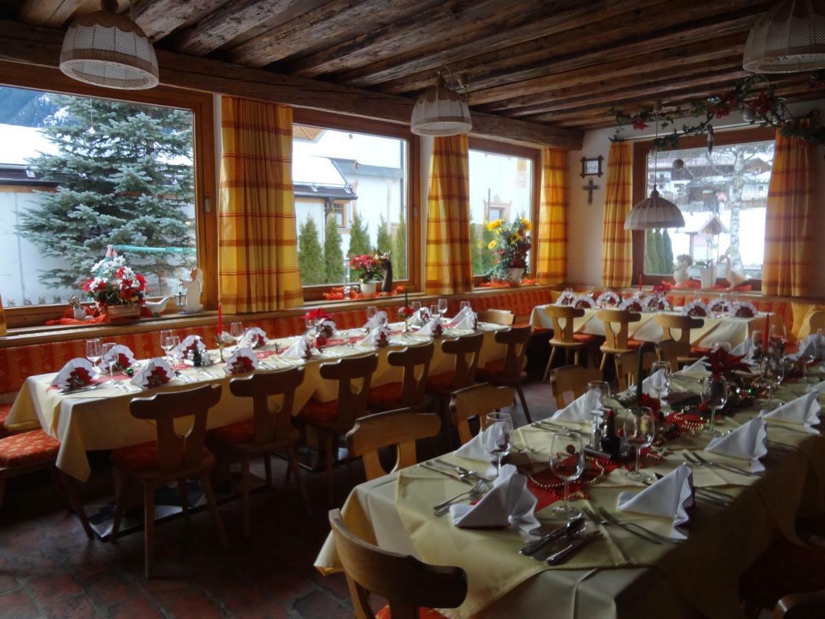 Pension Nina & Gasthof Alpenrose Gschnitz Ngoại thất bức ảnh