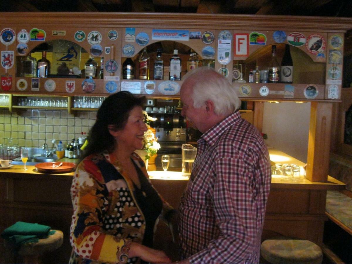 Pension Nina & Gasthof Alpenrose Gschnitz Ngoại thất bức ảnh