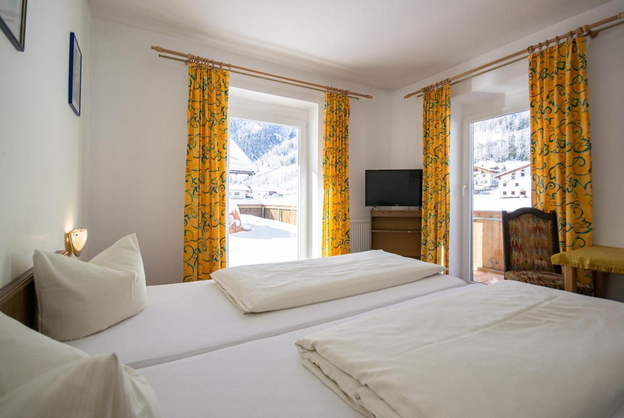 Pension Nina & Gasthof Alpenrose Gschnitz Ngoại thất bức ảnh
