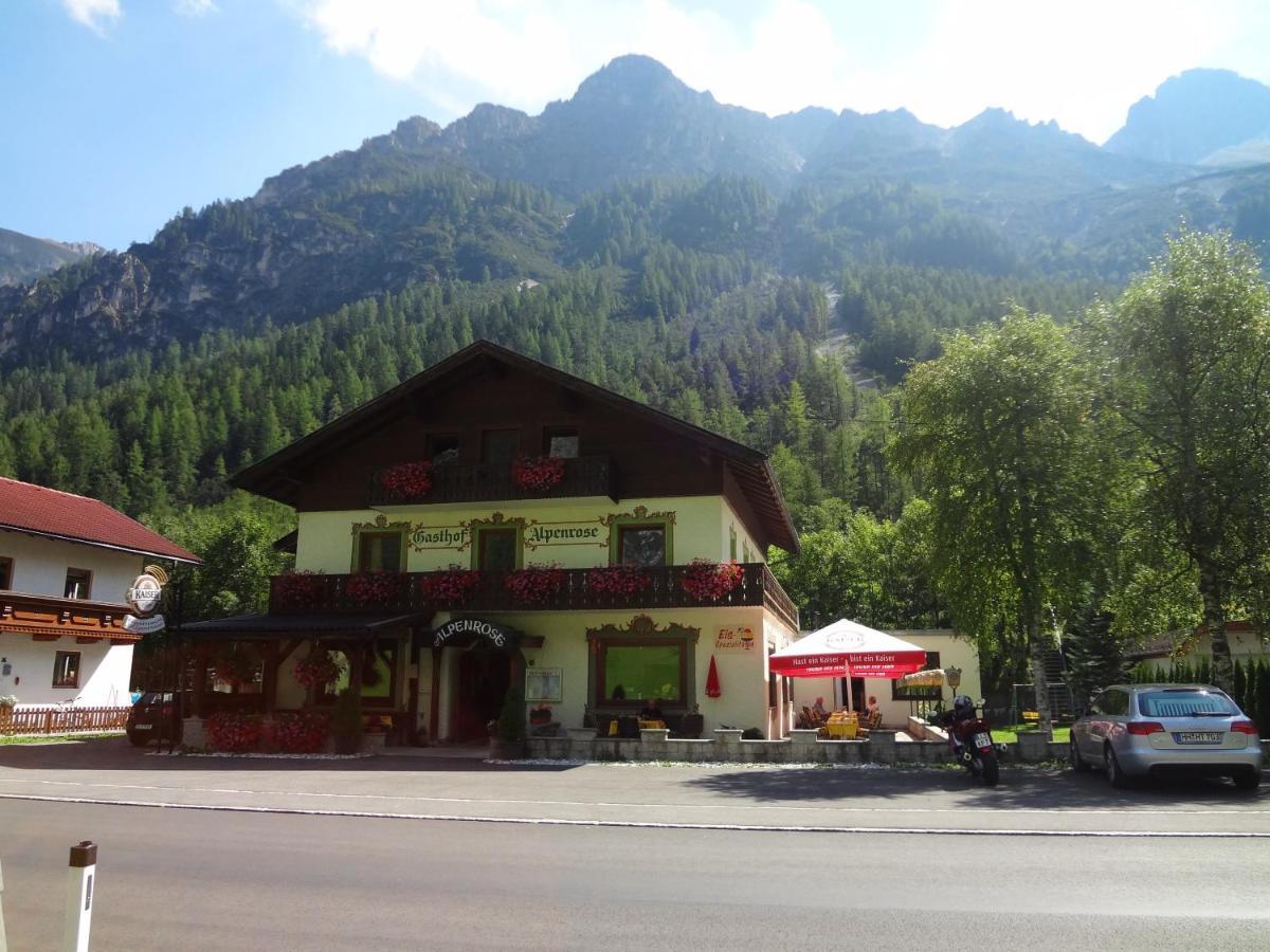 Pension Nina & Gasthof Alpenrose Gschnitz Ngoại thất bức ảnh